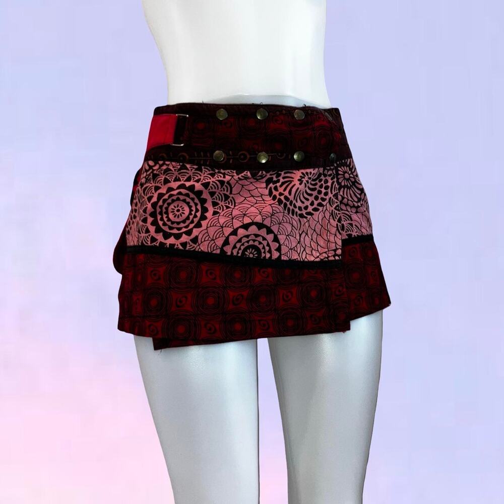 Vintage 90s y2k european cargo mini skirt